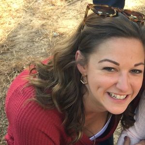 Meet your Posher, Jillian